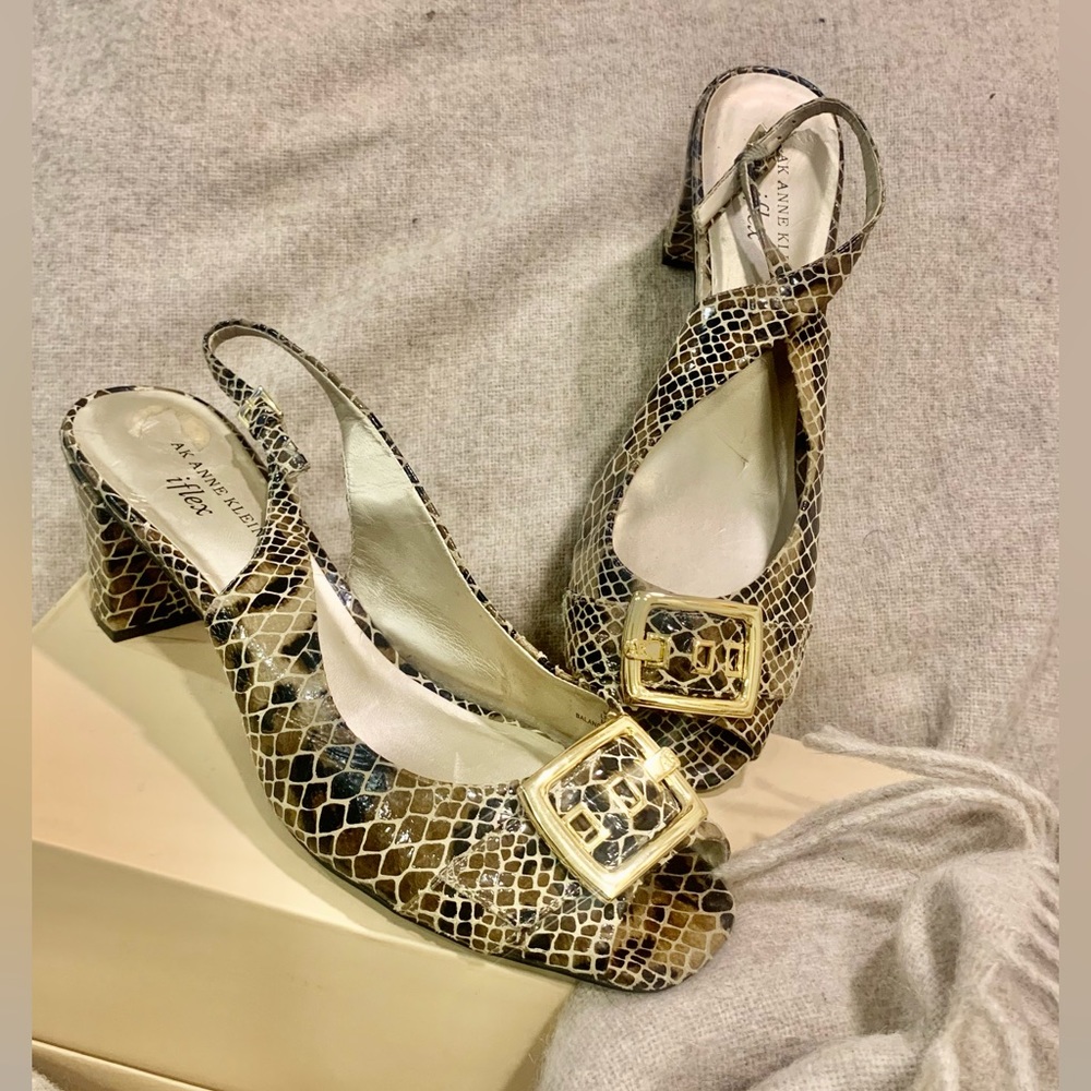 Ak anne klein iflex snakeskin print leather shoes